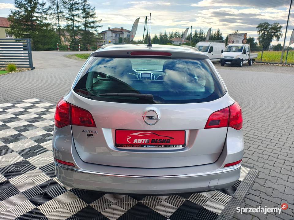 Opel Astra Sport Tourer 14BenzynaLPG Niski możliwa zamiana Zarszyn