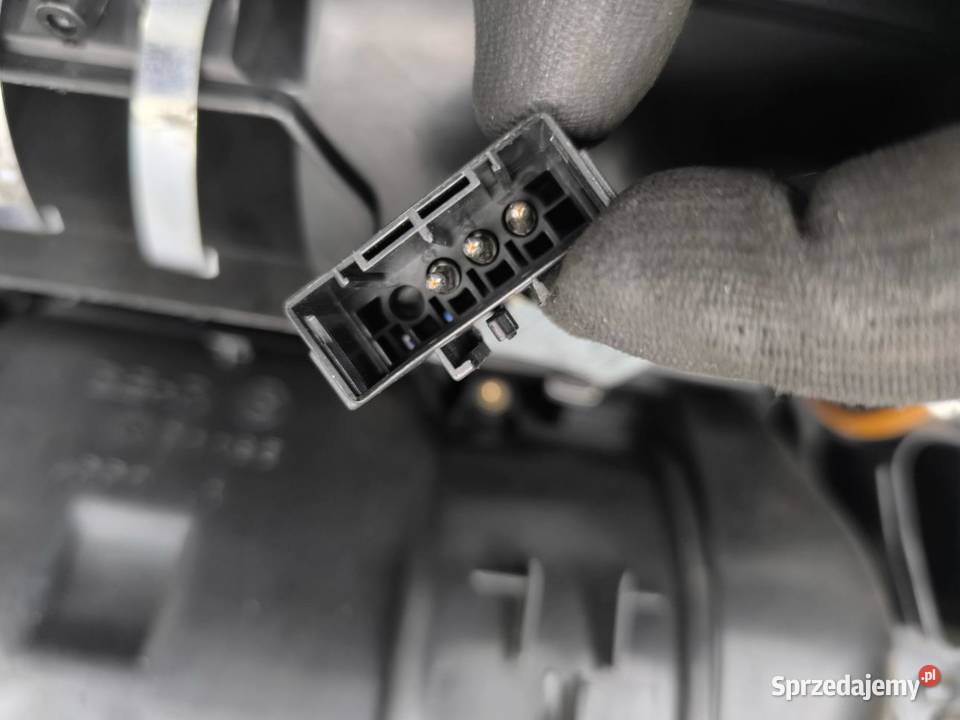 NAGRZEWNICA KOMPLETNA 25D BMW E61 6912213