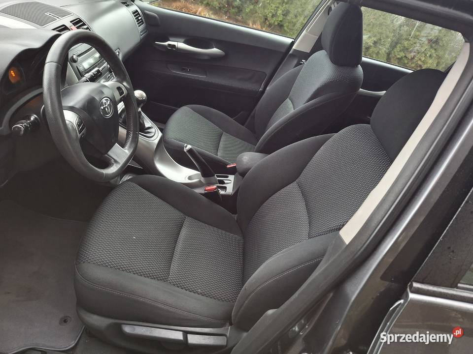 Sprzedam toyota auris lift 270000km wielkopolskie sprzedam