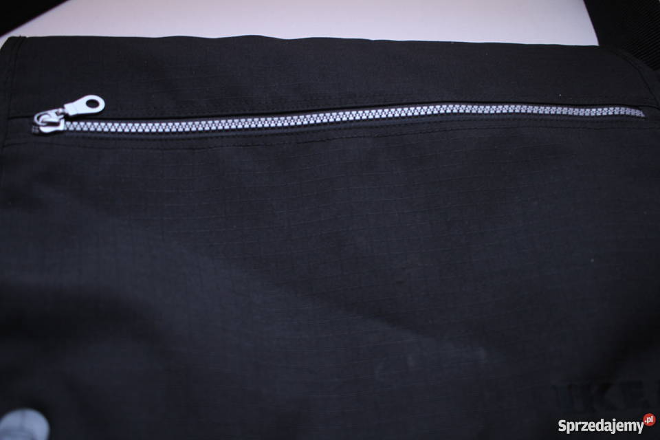 Czarna torba na ramię IKEA laptop pokrowiec Toruń