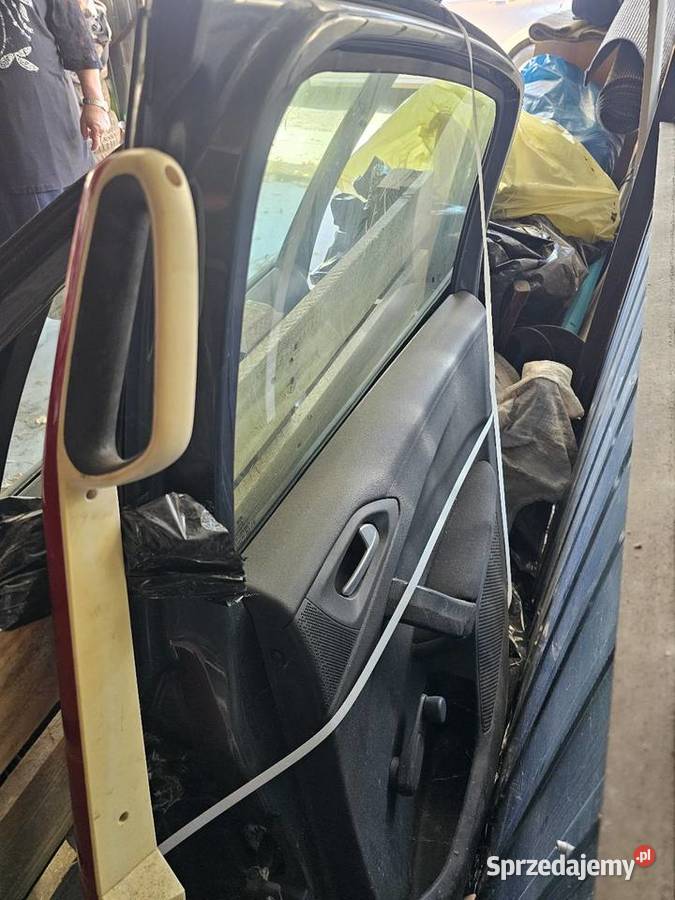 Drzwi prawe przednie i tylne Peugeot 208 KTP Zielona Góra sprzedam