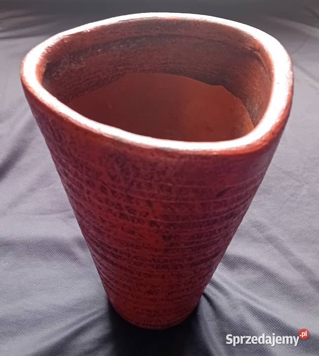 Ceramiczny wazon styl brutalistyczny recznie Koźminek