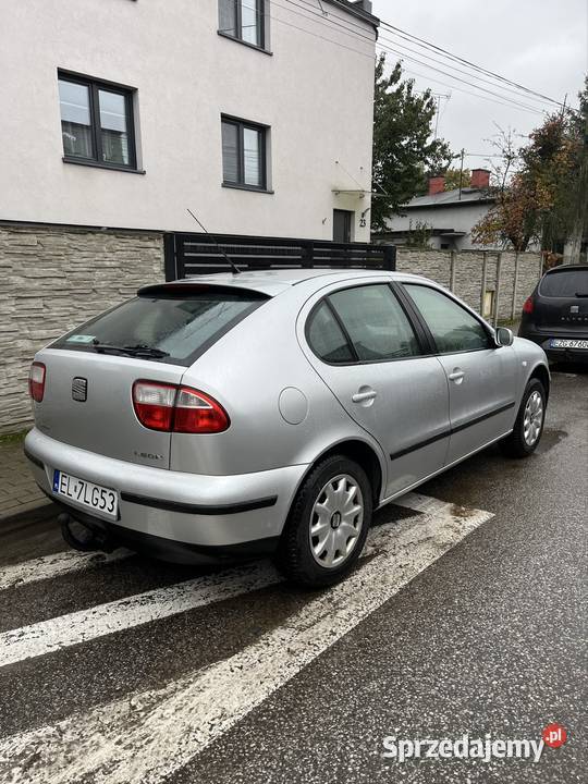 SEAT LEON 16 benzyna LPG 2002 2 komplet opon srebrny