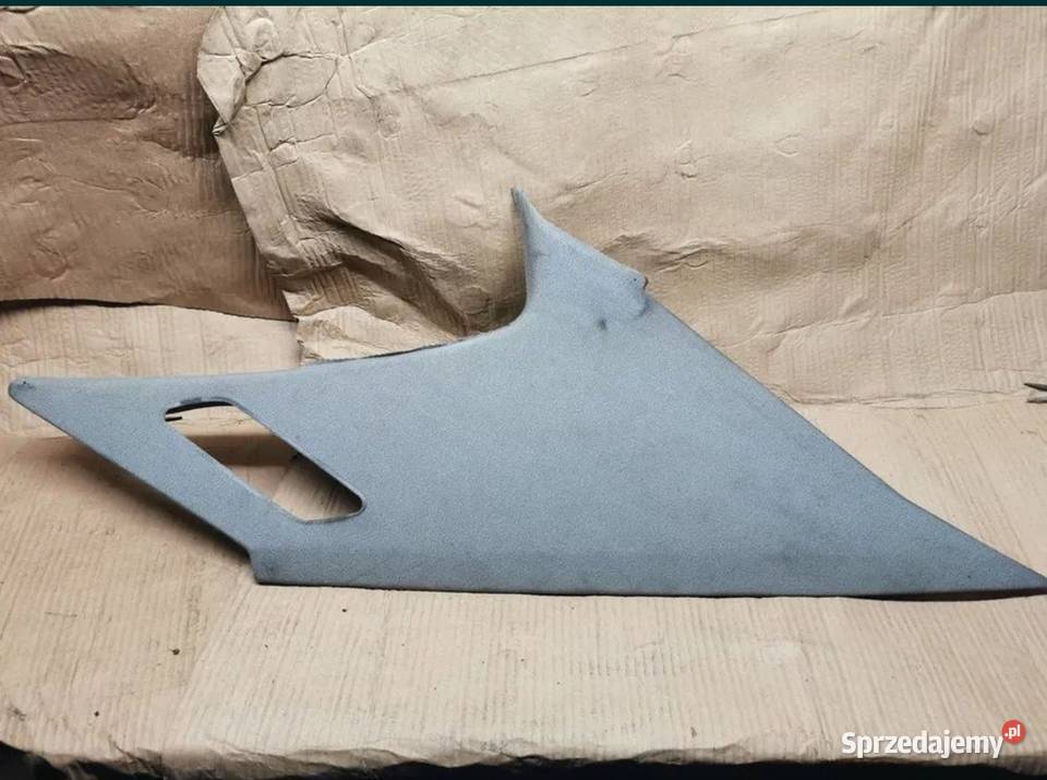 Osłona maskownica słupka lewy tył BMW E34 sedan Żory