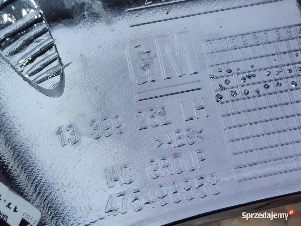 Listwa Ramka Grilla Lewa Opel Corsa E 13399262 Pleszew