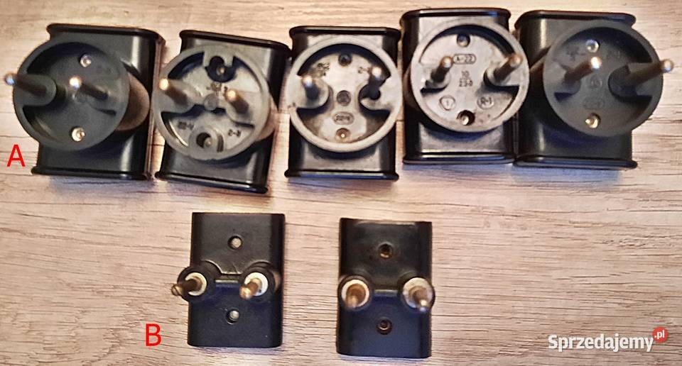 Trójnik rozgałęźnik bakelitowy złodziejka z PRL Kolekcje Ostrów Wielkopolski