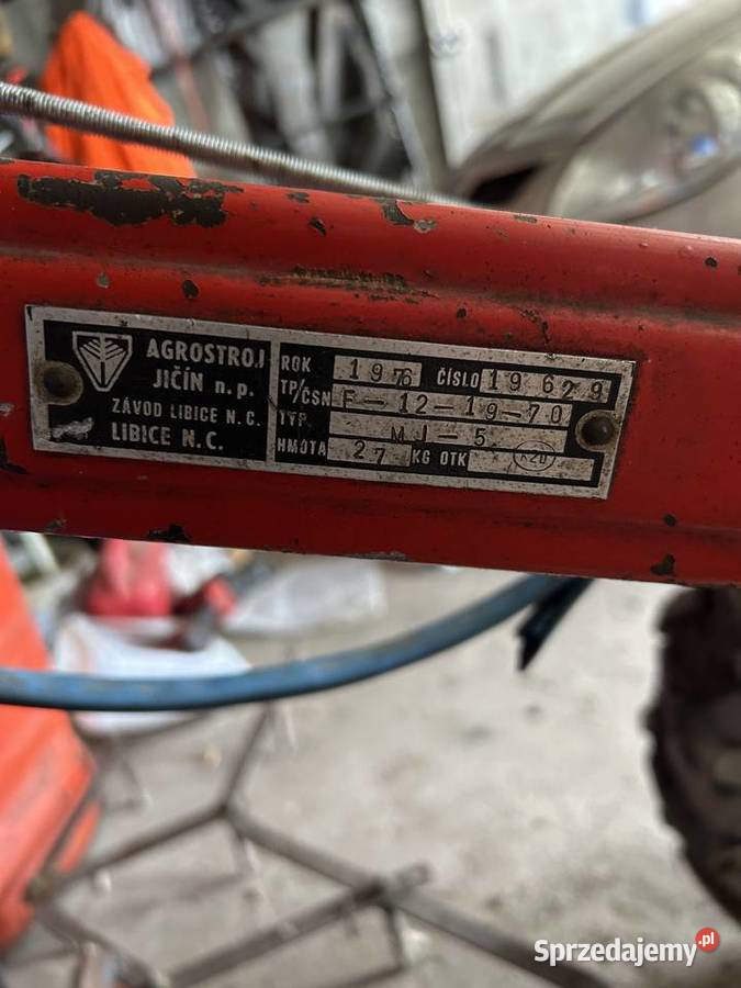 Sprzedam ciągnik dzik