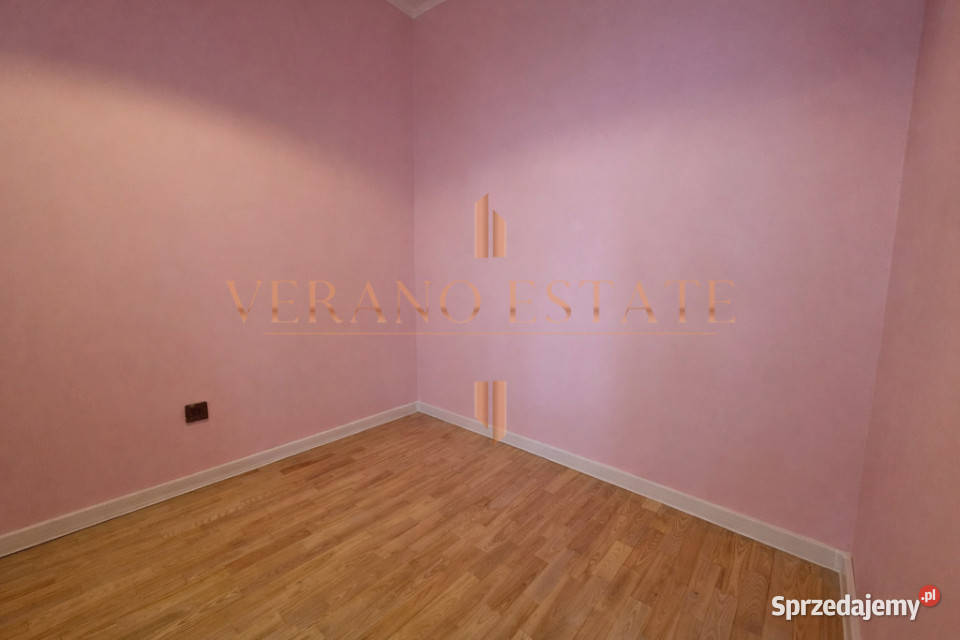 Garaż w Niski czynsz Balkon I 3 pokoje parter Kłudzienko