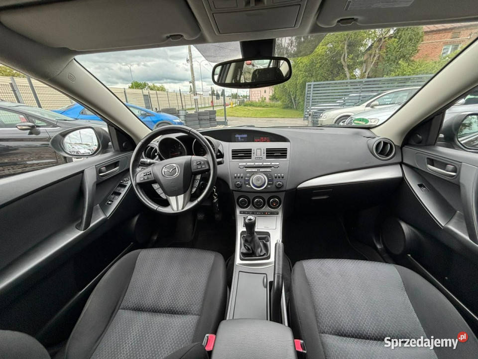 Mazda 3 super stan klima alu opłatach II podgrzewane fotele