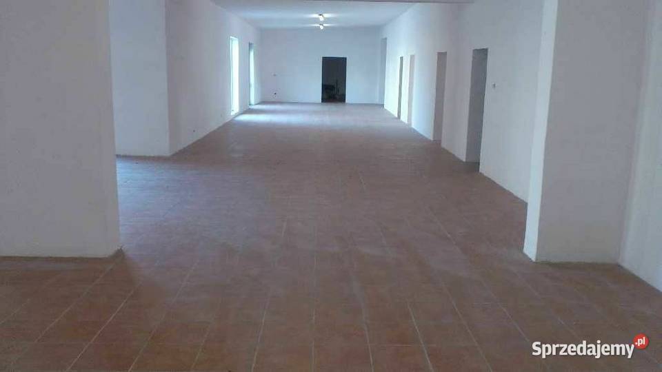 Wynajmę obiekt handlowo w centrum Elbląga 530 m2 Ilość pomieszczeń 6 Elbląg