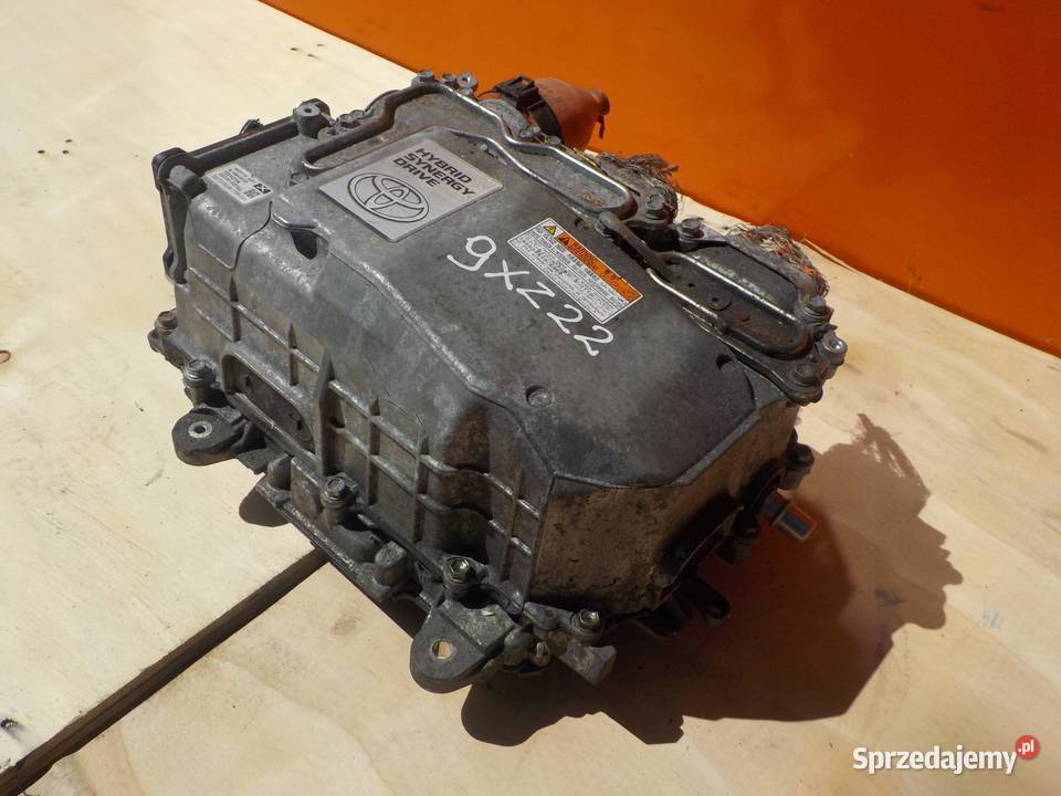 YARIS 15 HYBRID 17r 101 falownik przetwornica mazowieckie Suków sprzedam