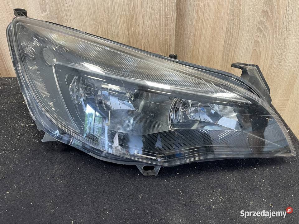 Opel Astra J reflektor Led prawy przód Kozubszczyzna