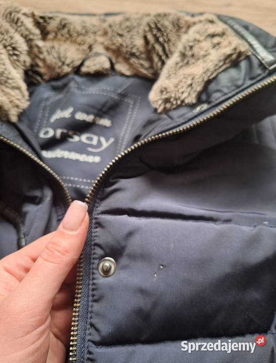 Śliczna granatowa kurtka ocieplana pikowana z sprzedam
