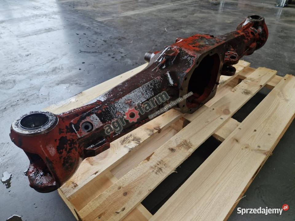 Obudowa przedniego mostu Fiat 7066 DT 8066 DT Byków