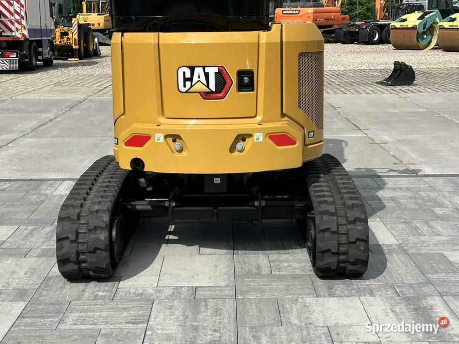 FABRYCZNIE NOWA MINIKOPARKA CATERPILLAR 3027 CR wielkopolskie