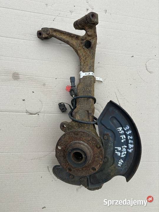 Zwrotnica prawy przód Passat b5 fl 19tdi 101 Części samochodowe kujawsko-pomorskie