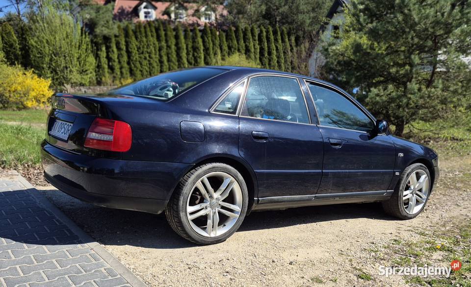 Audi A4 b5 18 bg polift 1999 Kielce sprzedam