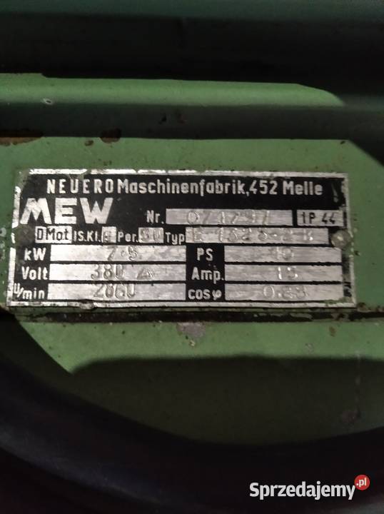 mieszalnik pasz z śrutownikiem tłoczącym Dulcza Wielka