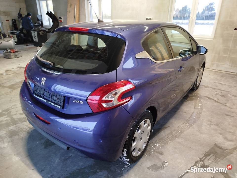 Peugeot 208