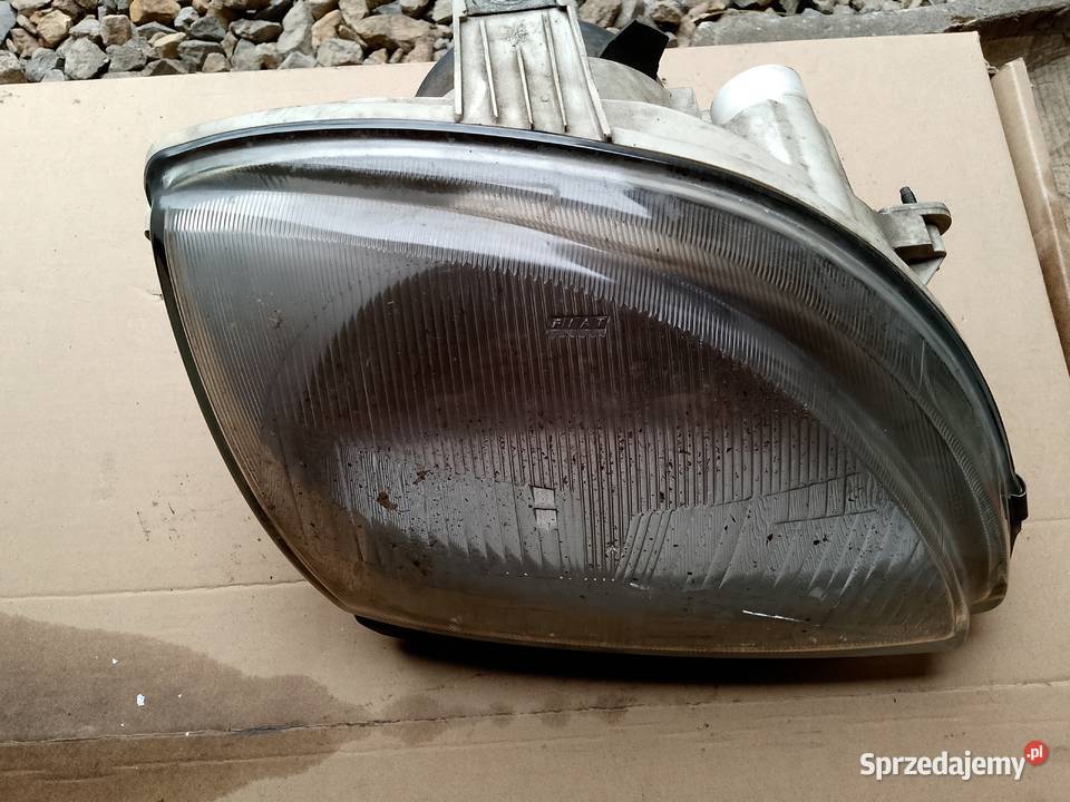 Reflektor prawy fiat Seicento Lampy przednie Myszków
