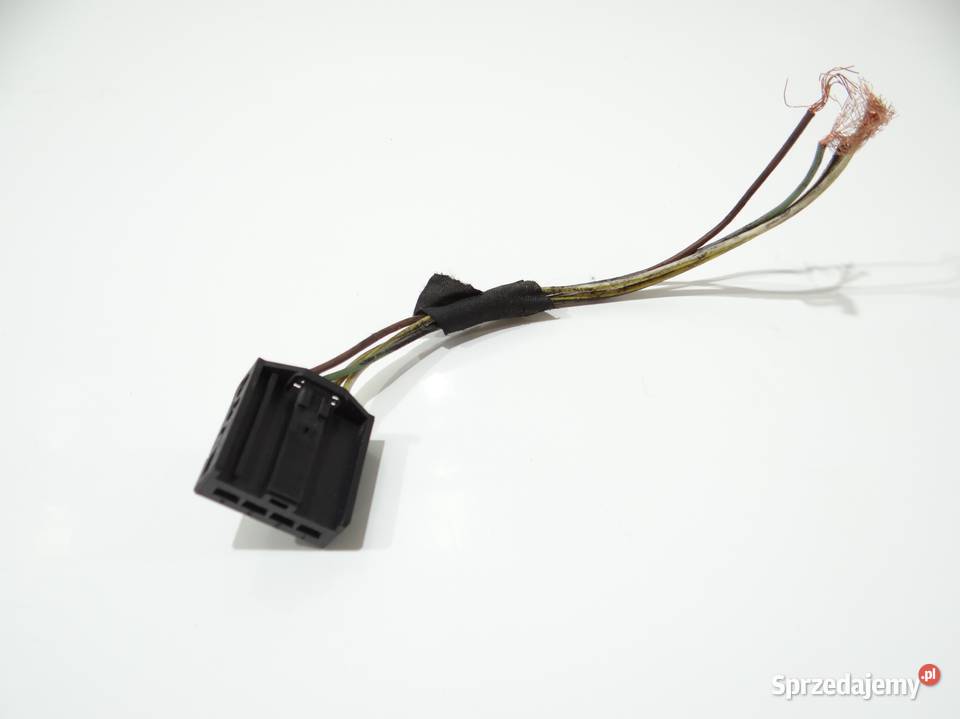 KOSTKA LAMPY TYŁ W KLAPĘ BMW E91 LCI Strzyżewice