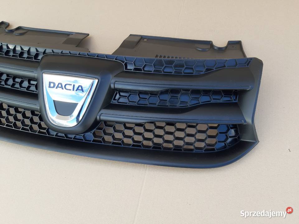 DACIA SANDERO II GRILL ATRAPA CHŁODNICY EMBLEMAT