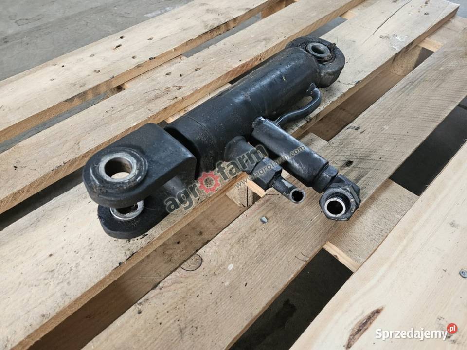 Siłownik most przedniego Case Luxxum 120 110 100 Układ kierowniczy i oś przednia Byków