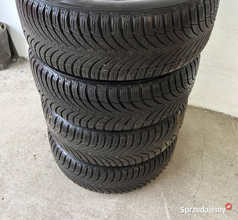 Opony zimowe 2055516 Nexen dot 21 dolnośląskie Jawor sprzedam