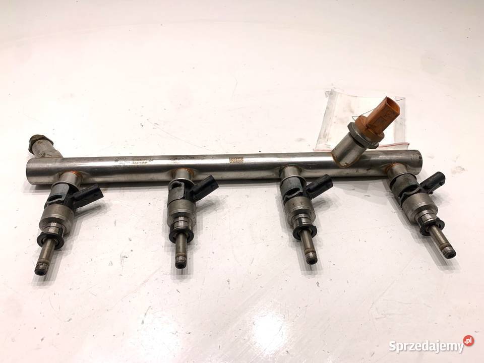 LISTWA WTRYSKOWA Z WTRYSKAMI AUDI A6 C7 079095A