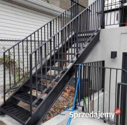 Konstrukcję schodów balustrady daszki STAL Rzezawa