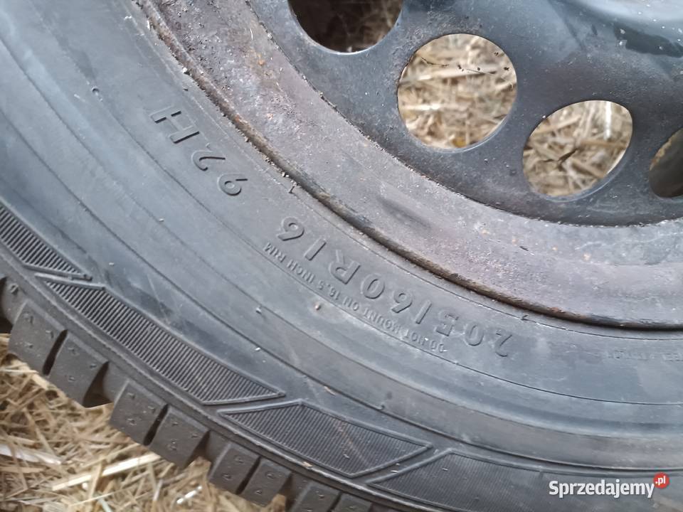 Opony zimowe Dunlop 20560 R16 bieżnik 65 mm Ostrołęka