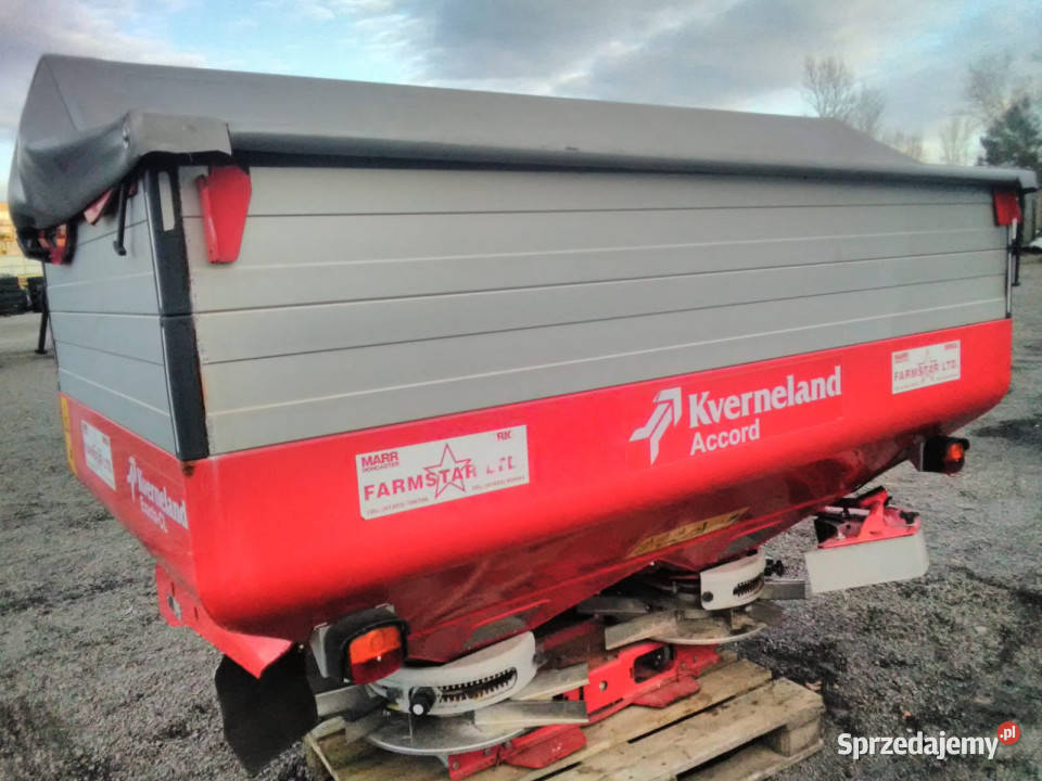 Rozsiewacz nawozów mineralnych KVERNELAND EXACTA Maszyny rolnicze Łojowice