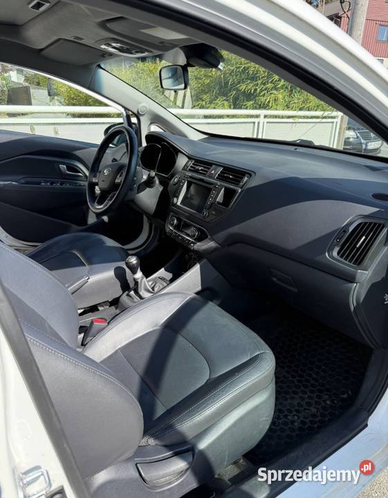 Kia Rio 12