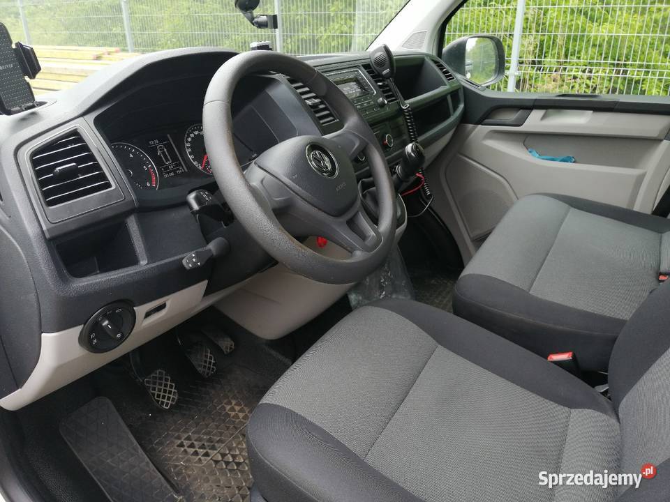 Volkswagen Transporter T6 9 osobowy 20 TDI śląskie Krzepice sprzedam