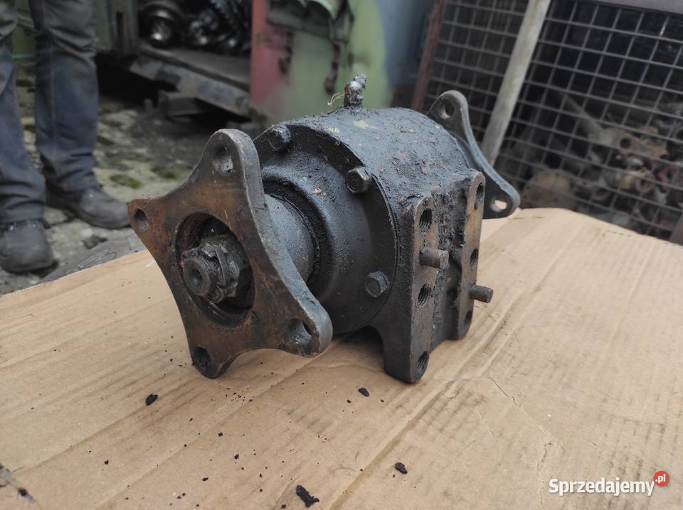 Łącznik wału napędowego podpora wału Star 660 Wały napędowe świętokrzyskie Ostrowiec Świętokrzyski