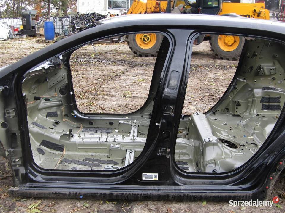 PRÓG SŁUPEK LEWY BOK KTVD CITROEN C3 III Progi