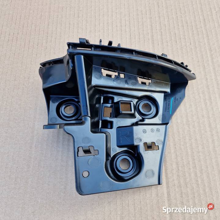 MERCEDES W247 GLA ŚLIZG ZDERZAKA PRAWY TYŁ Bieleń sprzedam