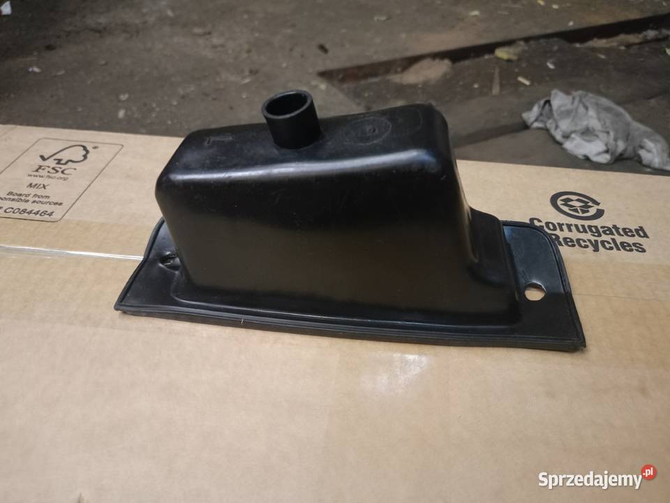 Obudowy kierunkowskazów przednich lewych Fiat Suwałki