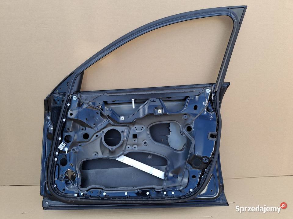 AUDI A6 C6 DRZWI PRAWY PRZÓD PRAWE PRZEDNIE Części samochodowe