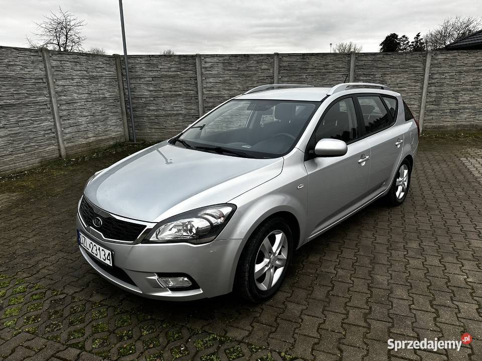 Kia Ceed Kombi srebrny dolnośląskie Złotoryja sprzedam