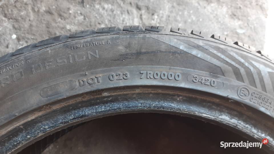 Opony 225x45x17 wielosezon Zelów sprzedam