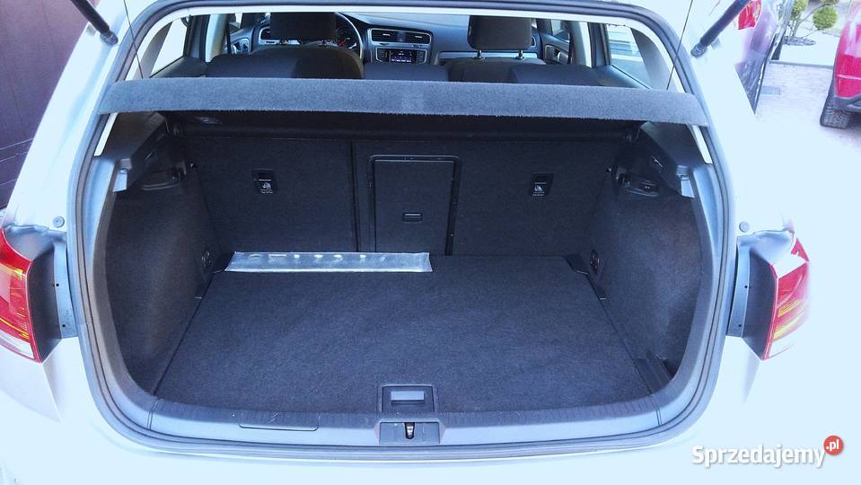 Volkswagen Golf 14 Ben140 DSG Klimat Radar benzyna