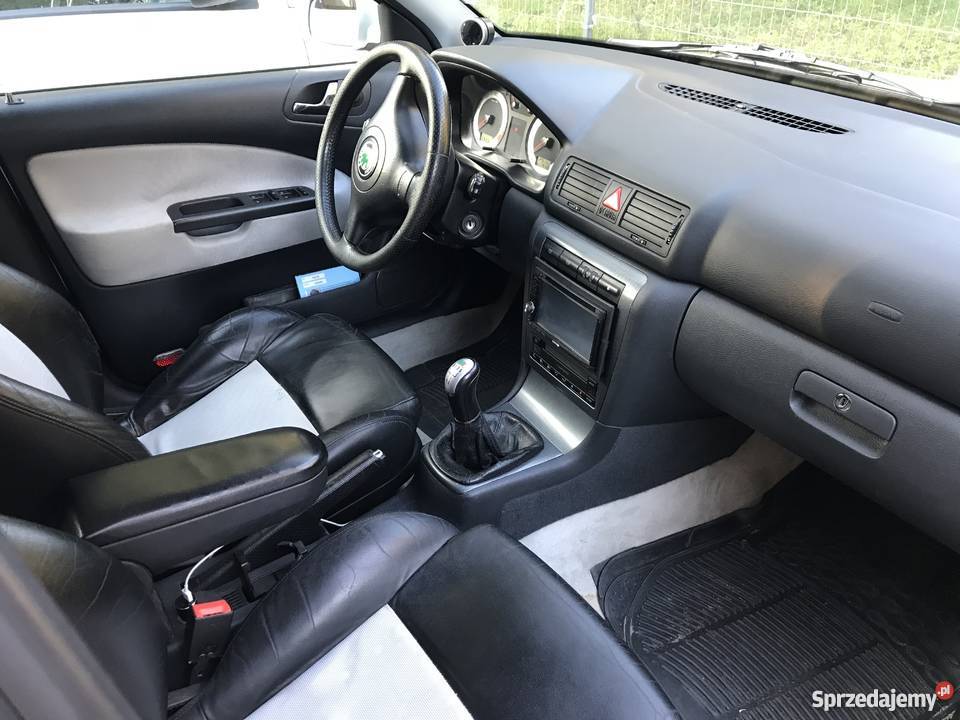 Skoda Octavia Vrs 18t 220 Kme mega