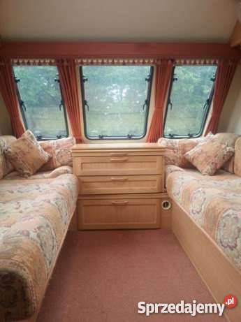 PRZYCZEPA KEMPINGOWA