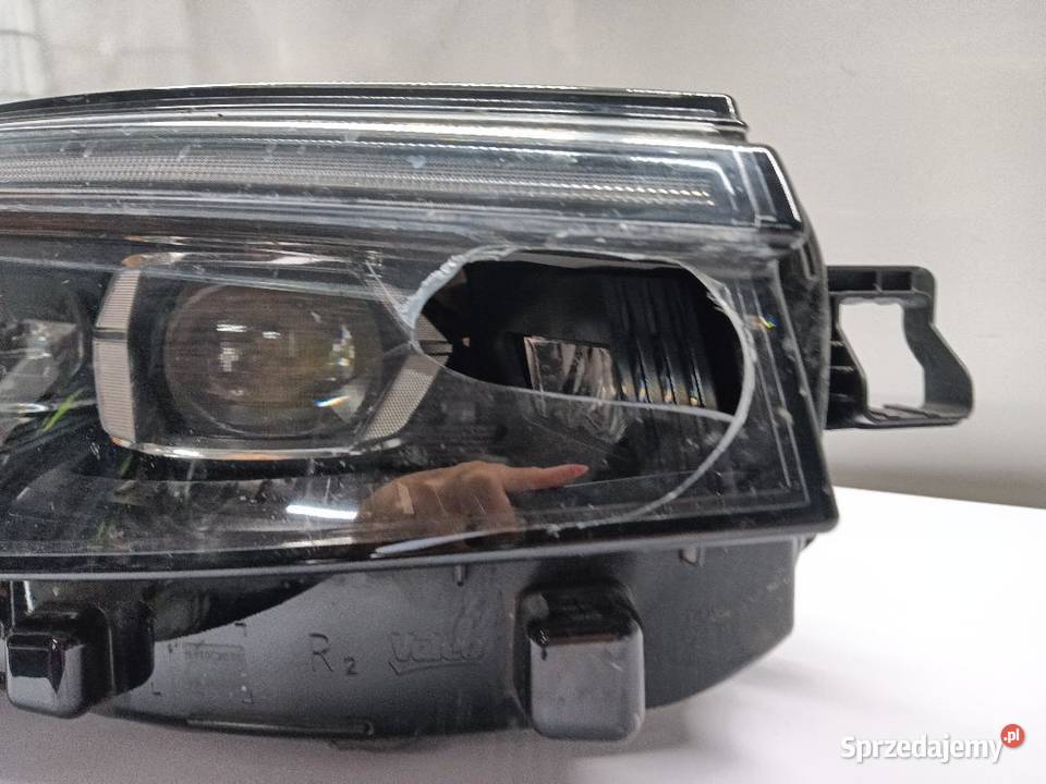 LAMPA PRZÓD PRZEDNIA PRAWA VW PASSAT B9