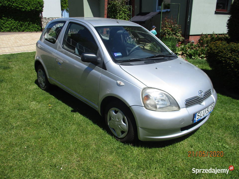 Toyota Yaris 2000 10 klimatyzacja 2/3 Lubsza