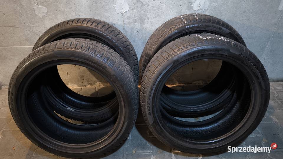 Opony zimowe PIRELLI SOTTOZERO 3 22545R18 95H Opony i felgi