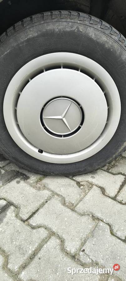 Kołpaki dekle Mercedesbenz DAIMLER Baleron w124 Rok produkcji 1995 Pozostałe Dęblin