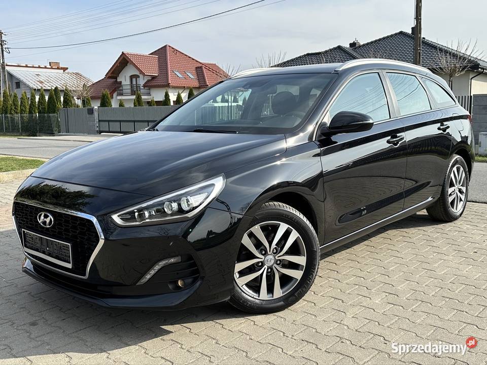 Hyundai i30 16 Crdi kamera Led i30 Wieluń