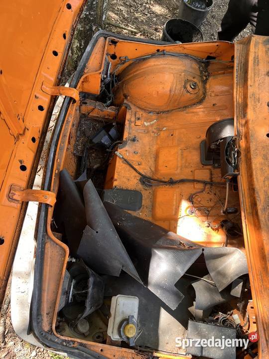 Fiat 126 p na części maska drzwi maluch sprzedam